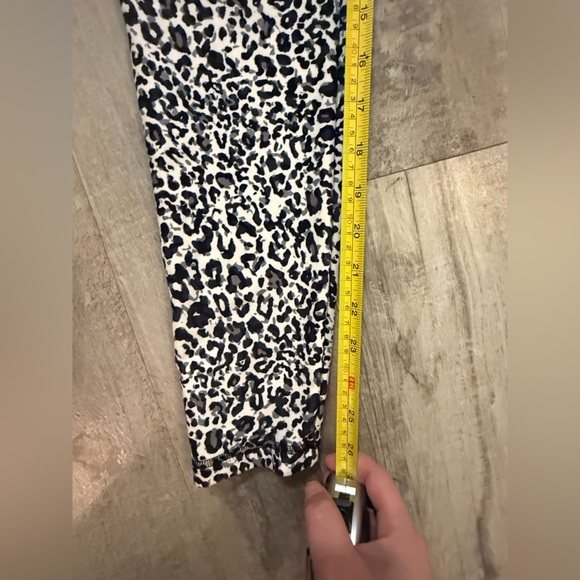 Balance collection cheetah leggings - Picture 7 of 7
